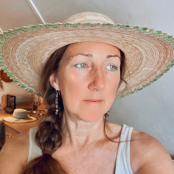 Straw hat for women - Picture 4 of 4